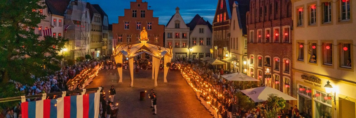 Großer Zapfenstreich zum Bürgerschützenfest