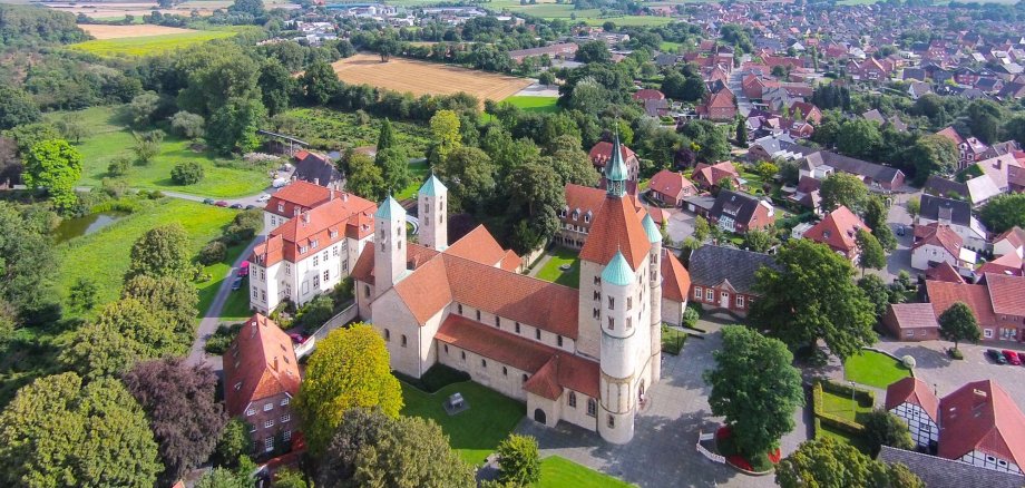 Luftbildaufnahme Stiftskirche Freckenhorst