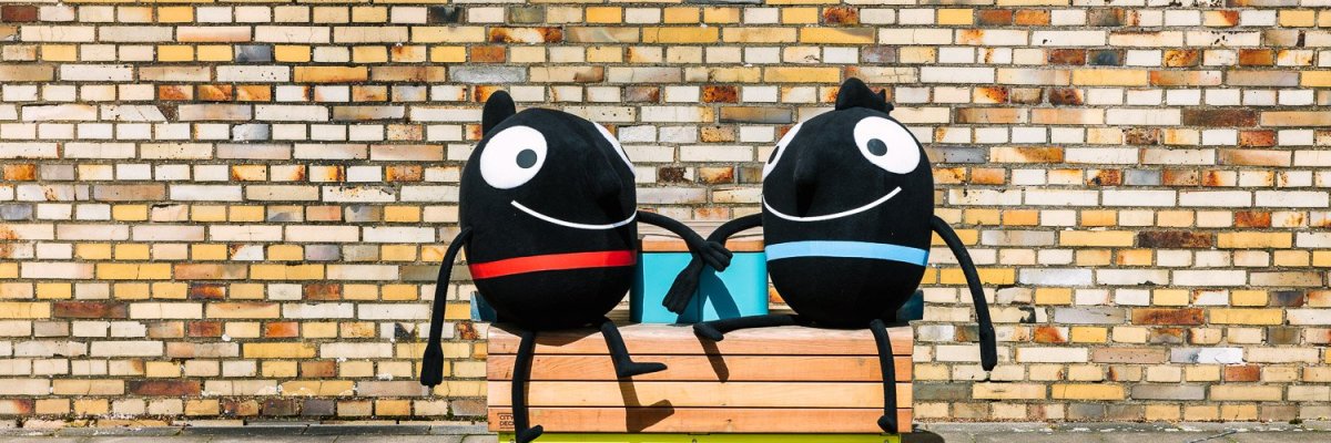 Hier sind die EMW-Maskottchen Edgar und Ella zu sehen