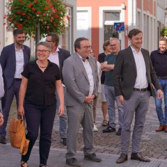Besuch des Ministers Krischer Gruppenbild des Besuchs mit Minister Krischer in Warendorf