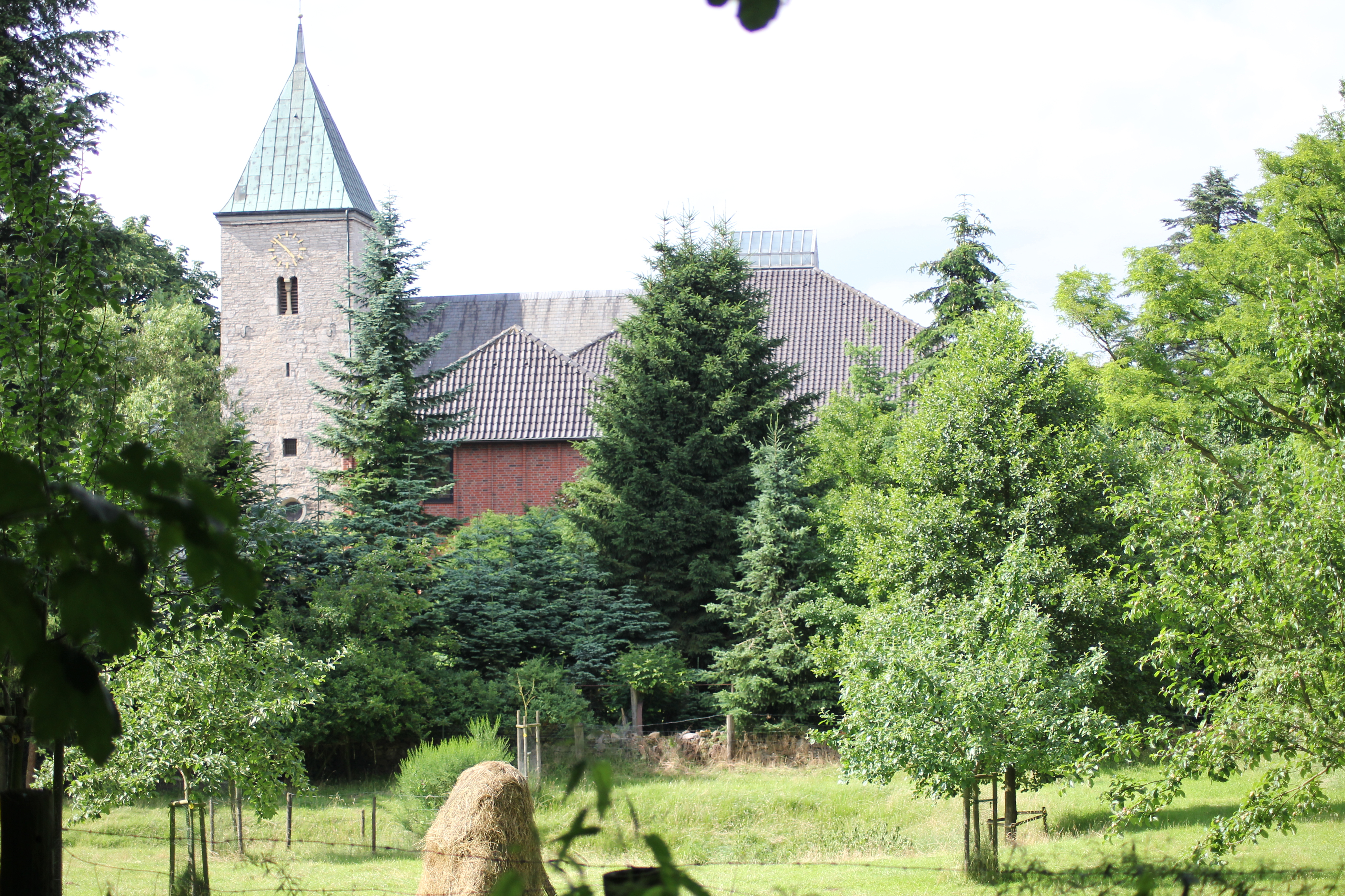 Pfarrkirche St. Bartholomäus in Einen Pfarrkirche St. Bartholomäus in Einen