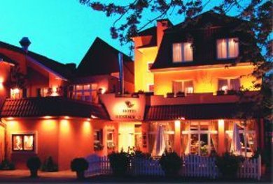 Hotel-Restaurant-Weinhandlung Im Engel - Außenbereich