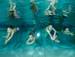 Meerjungfrauenschwimmen im Hallenbad